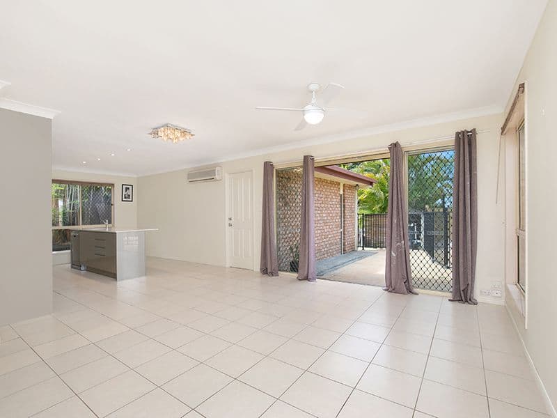 18 Selangor Court, Tanah Merah QLD 4128, Tanah Merah - Thumbnail 3