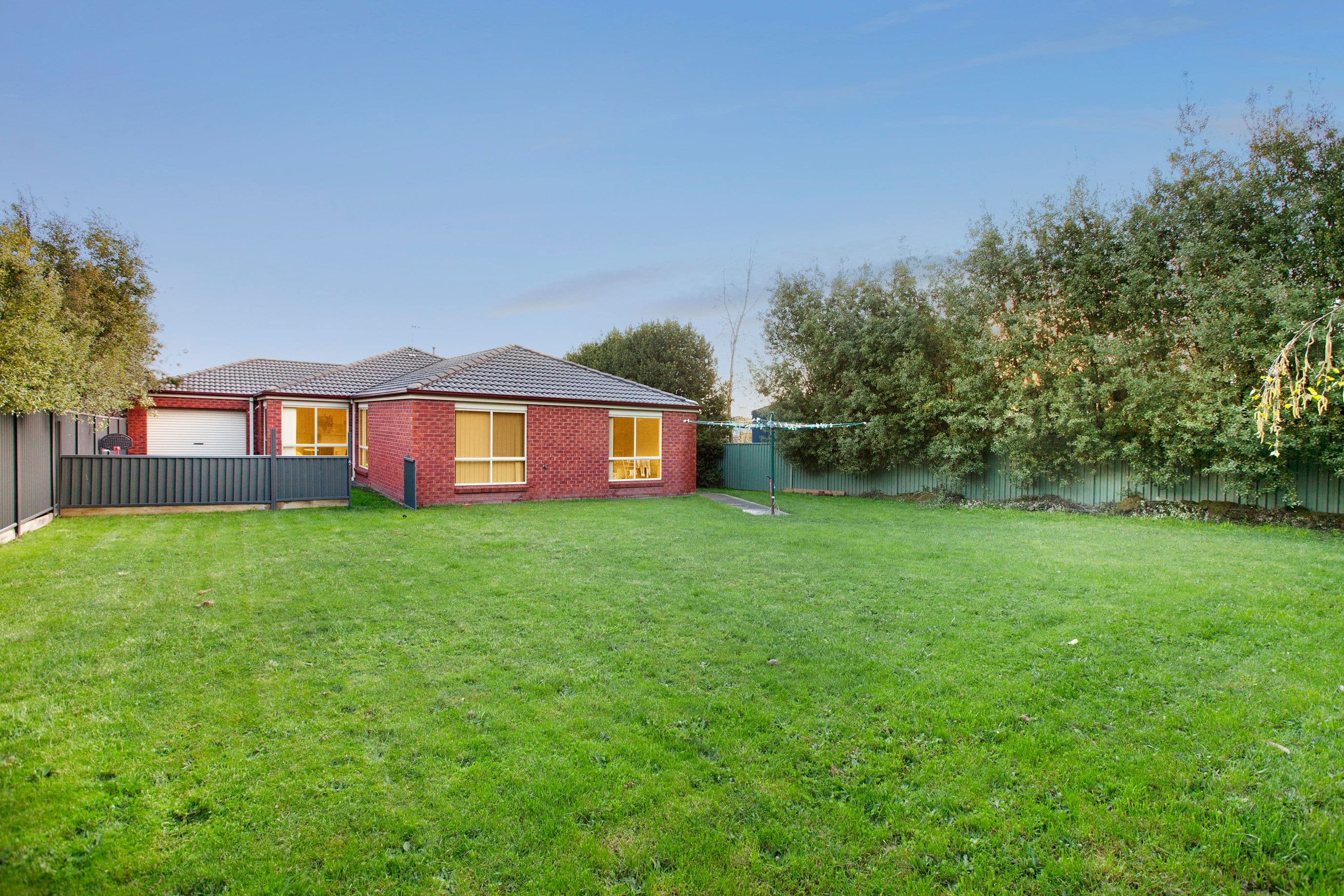 2 Mayfair Court, Mount Helen VIC 3350, Mount Helen - Thumbnail 8