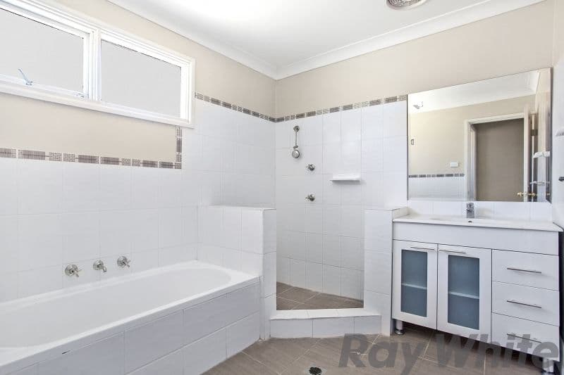 18 Stafford Close, Metford - Thumbnail 6