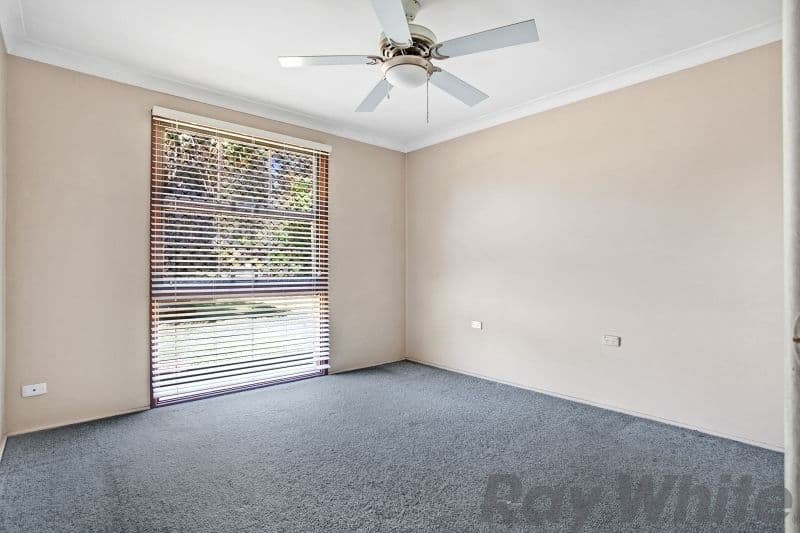 18 Stafford Close, Metford - Thumbnail 3