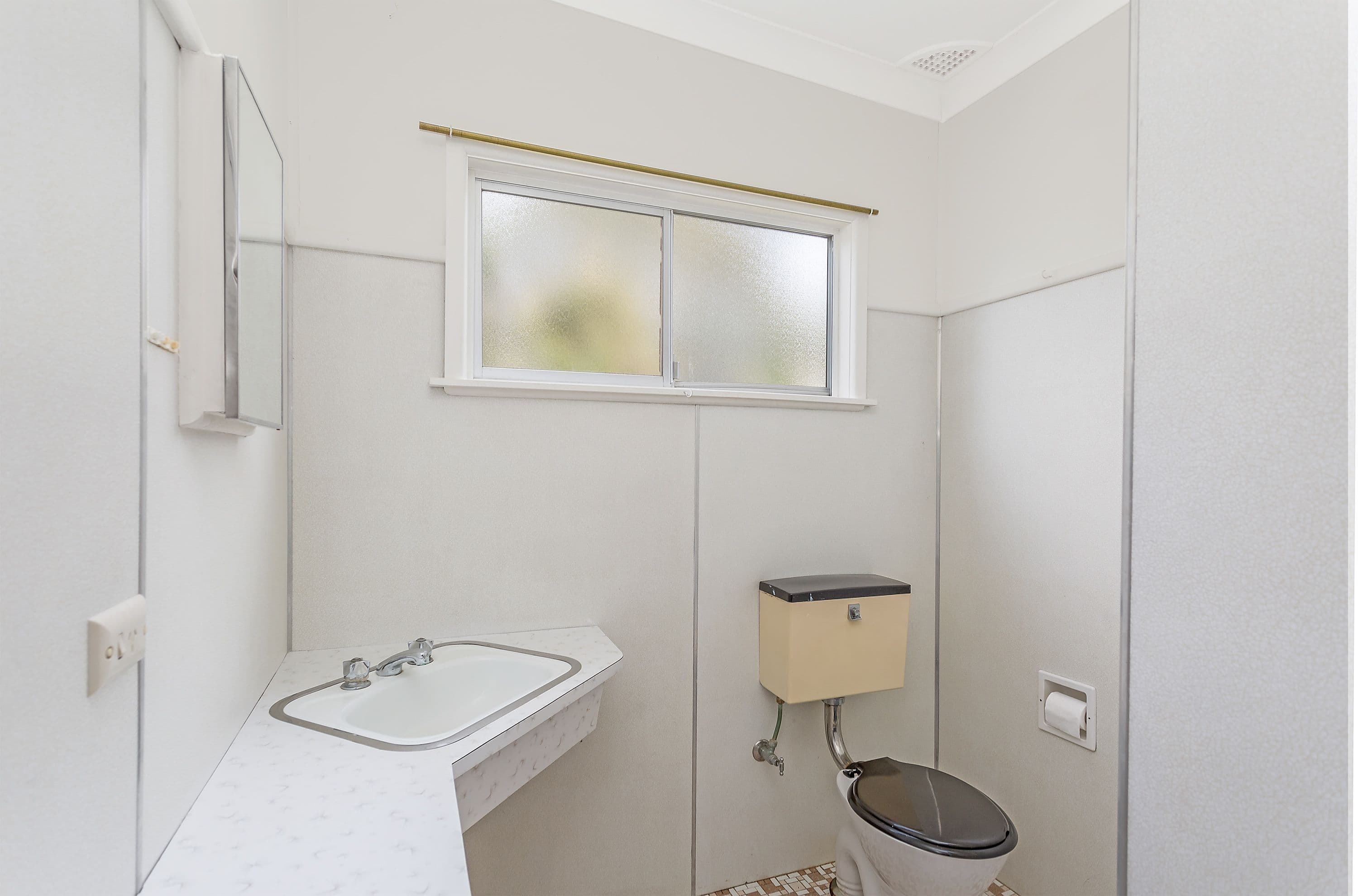 593 The Entrance Road, Bateau Bay - Thumbnail 7