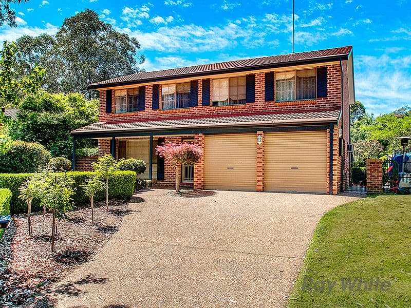 8 Azalea Grove, Castle Hill - Image 1