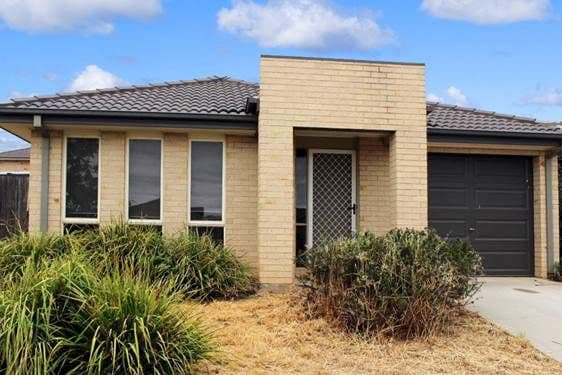 52 Dagmar Berne Street, Macgregor ACT 2615, Macgregor - Thumbnail 2