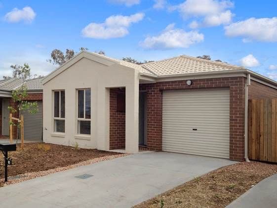 12 Phillipa Weeks Crescent, Watson ACT 2602, Watson - Image 1