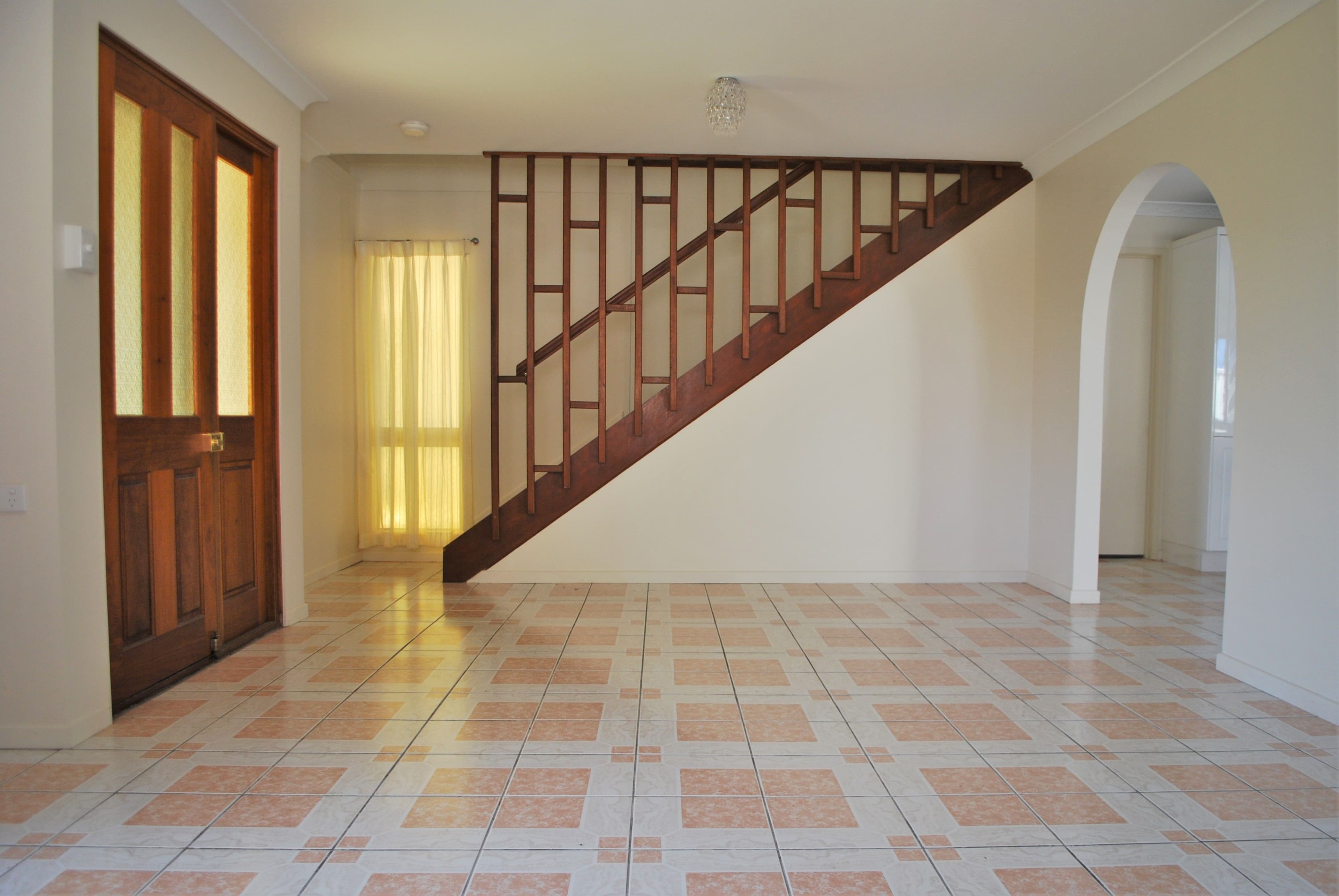 18 Aberdeen Street, Bundamba QLD 4304, Bundamba - Thumbnail 2