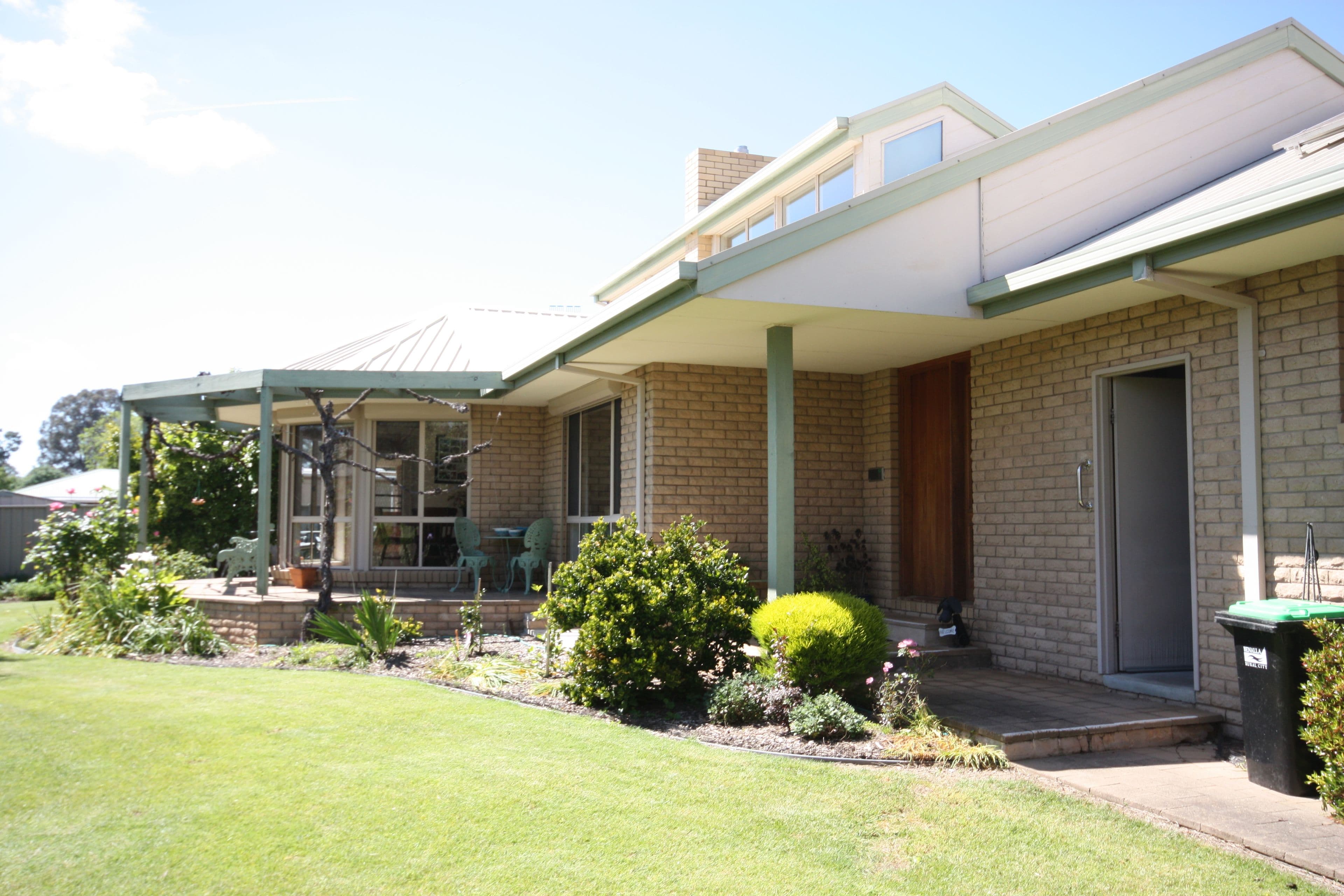 21 South Street, Benalla VIC 3672, Benalla - Image 1