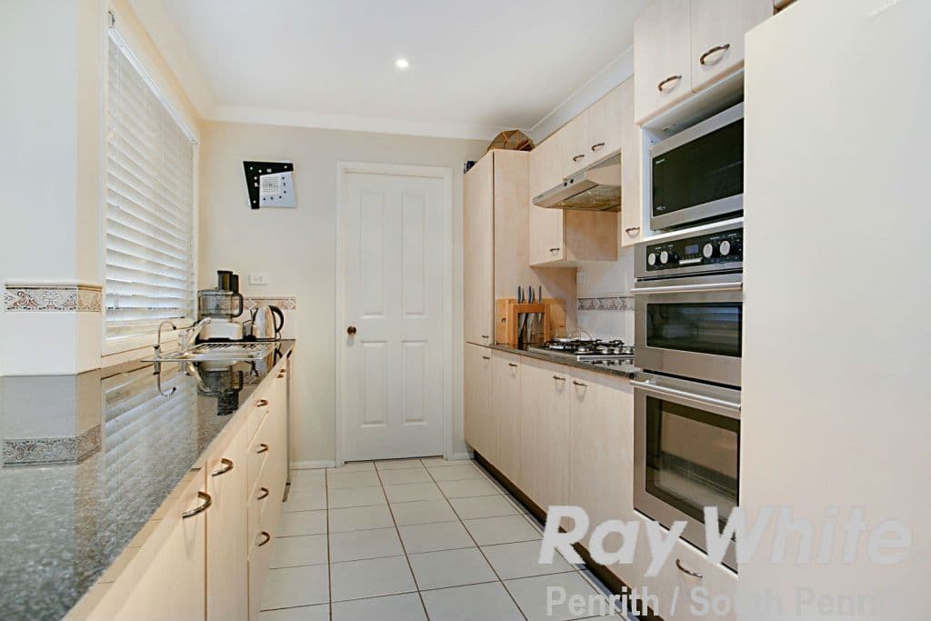 6 Narran Place, Glenmore Park - Thumbnail 4