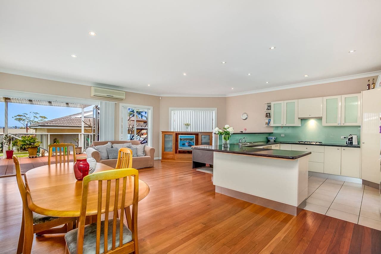 55 May Road, Narraweena - Thumbnail 2
