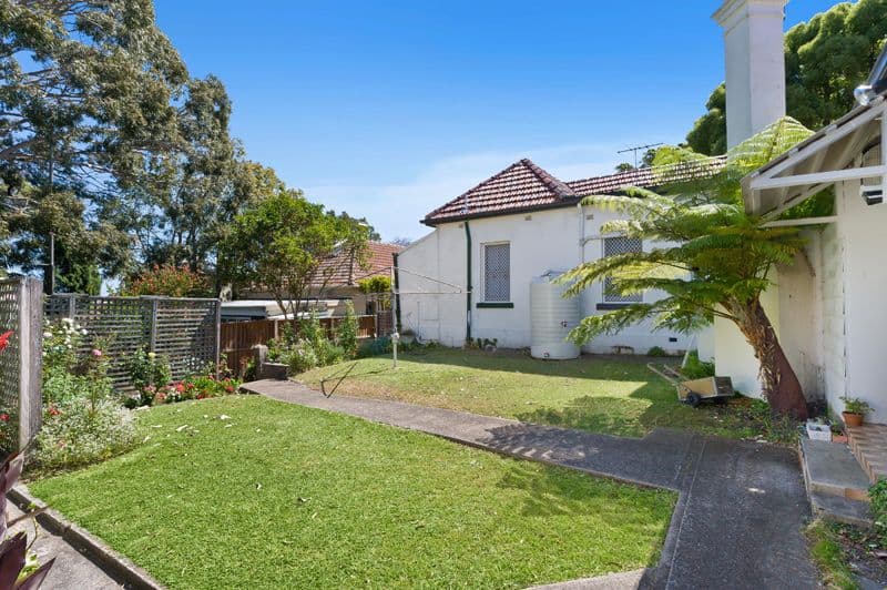 51 Albert Street, Petersham - Thumbnail 3