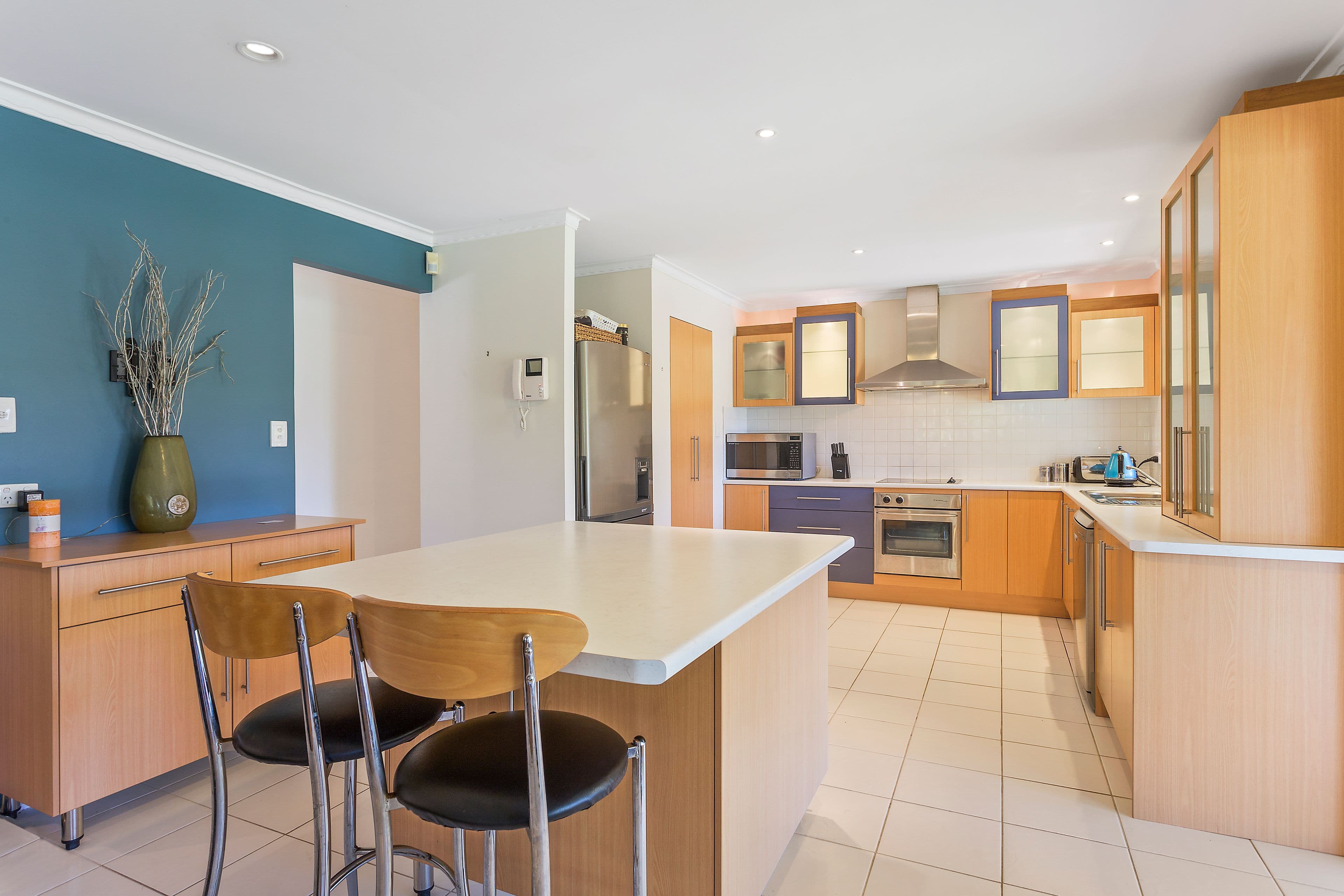 3 Reef Court, Mermaid Waters QLD 4218, Mermaid Waters - Thumbnail 4