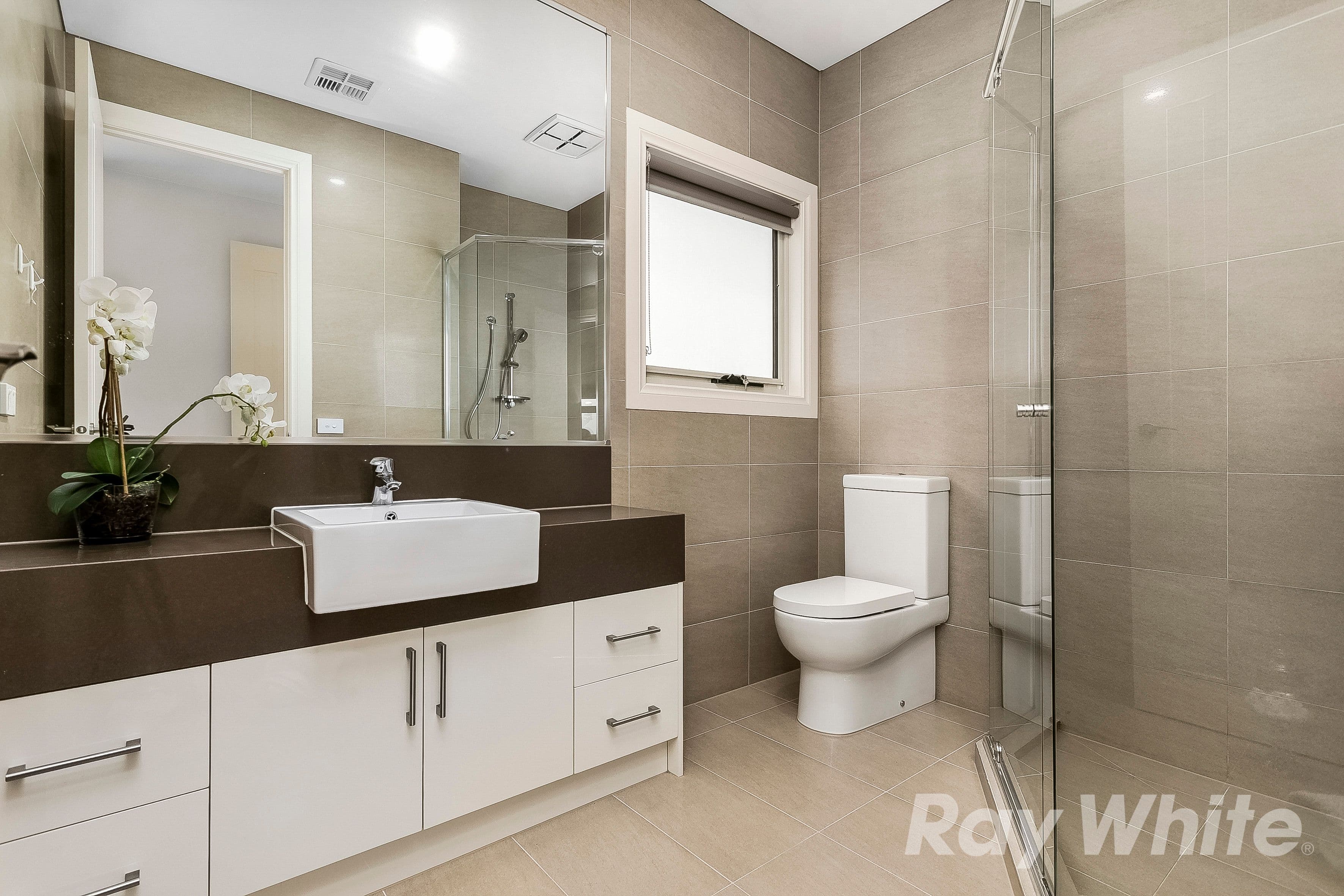 2 Adams Avenue, Glen Waverley VIC 3150, Glen Waverley - Thumbnail 4