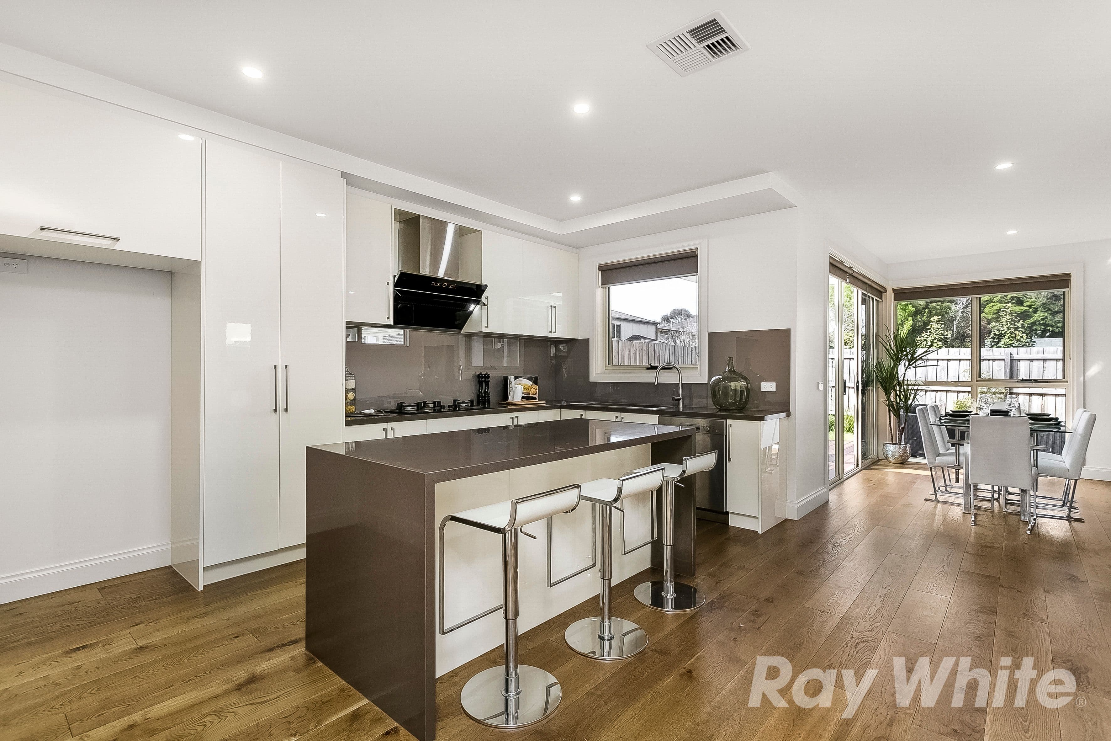 2 Adams Avenue, Glen Waverley VIC 3150, Glen Waverley - Thumbnail 3