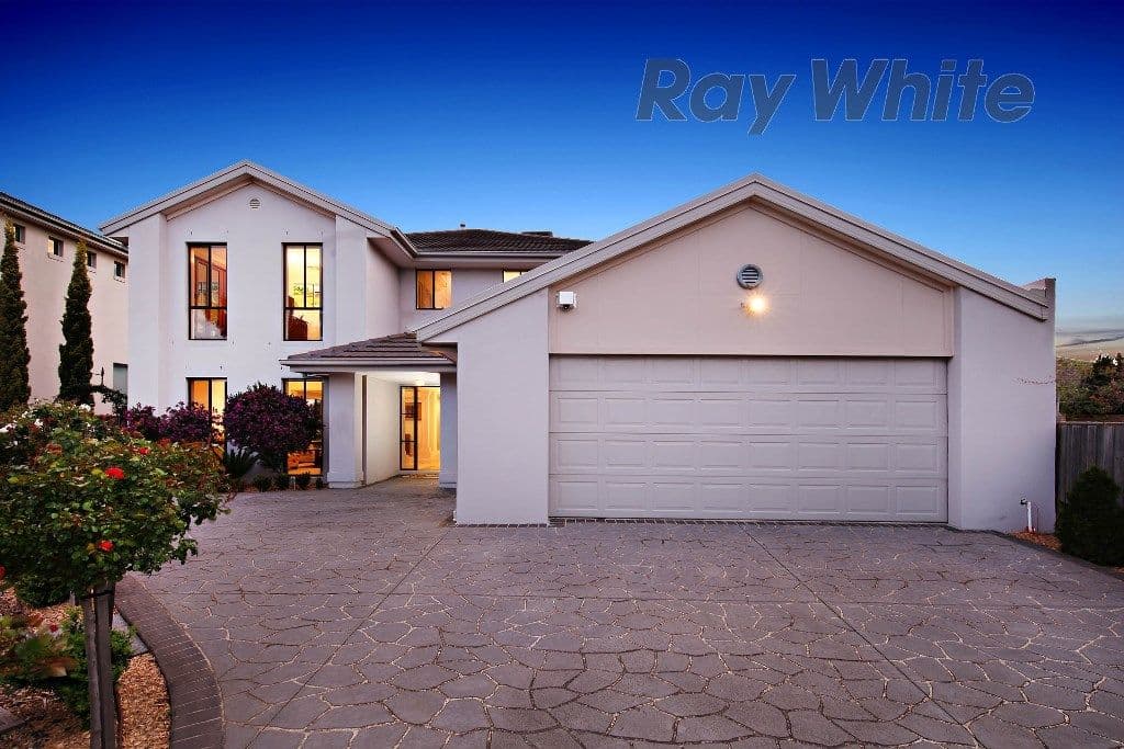 10 Woodruff Court, Sanctuary Lakes VIC 3030, Sanctuary Lakes - Thumbnail 2