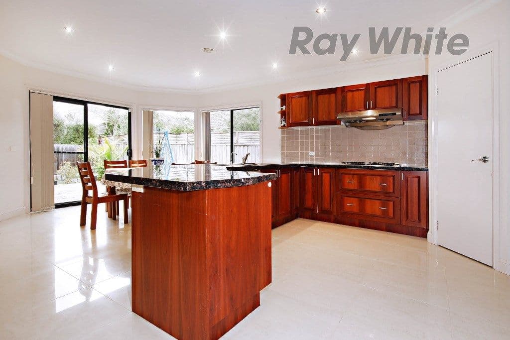 10 Woodruff Court, Sanctuary Lakes VIC 3030, Sanctuary Lakes - Thumbnail 8