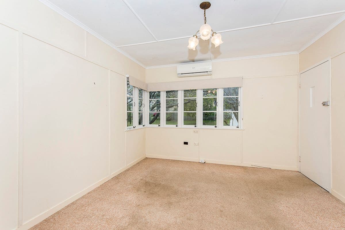 6 Sapphire Street, Holland Park QLD 4121, Holland Park - Thumbnail 5