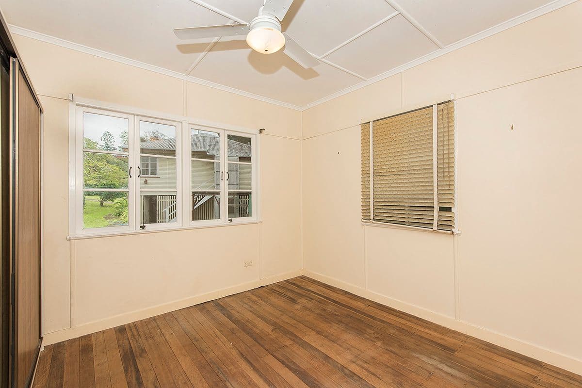 6 Sapphire Street, Holland Park QLD 4121, Holland Park - Thumbnail 6