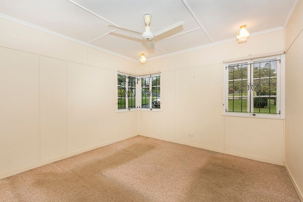6 Sapphire Street, Holland Park QLD 4121, Holland Park - Thumbnail 7