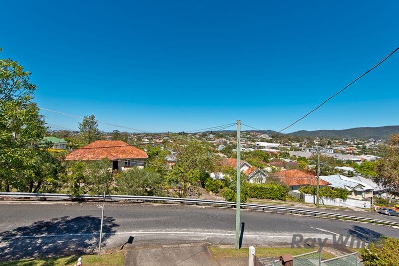 185 Raymont Road, ALDERLEY QLD 4051, Alderley - Thumbnail 2