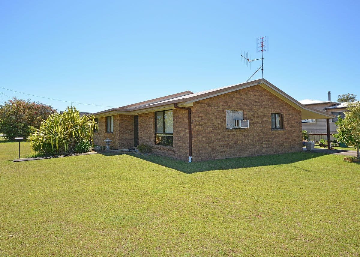 31 Corser Street, Point Vernon QLD 4655, Point Vernon - Thumbnail 3