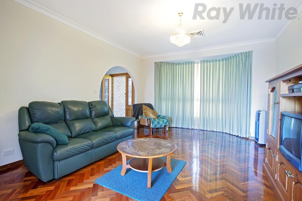 8 Claremont Crescent, Hinchinbrook - Thumbnail 4