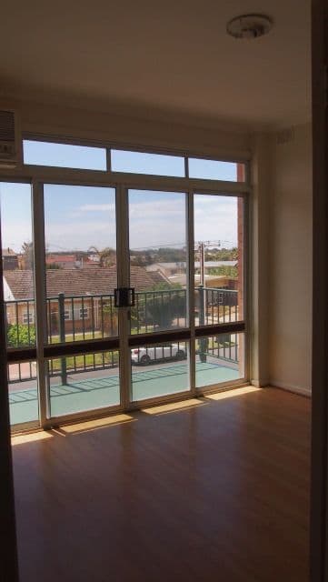4/17 Chetwynd Street, West Beach SA 5024, West Beach - Thumbnail 2