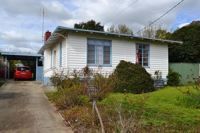 3 Howard Place, Seymour VIC 3660, Seymour - Image 1