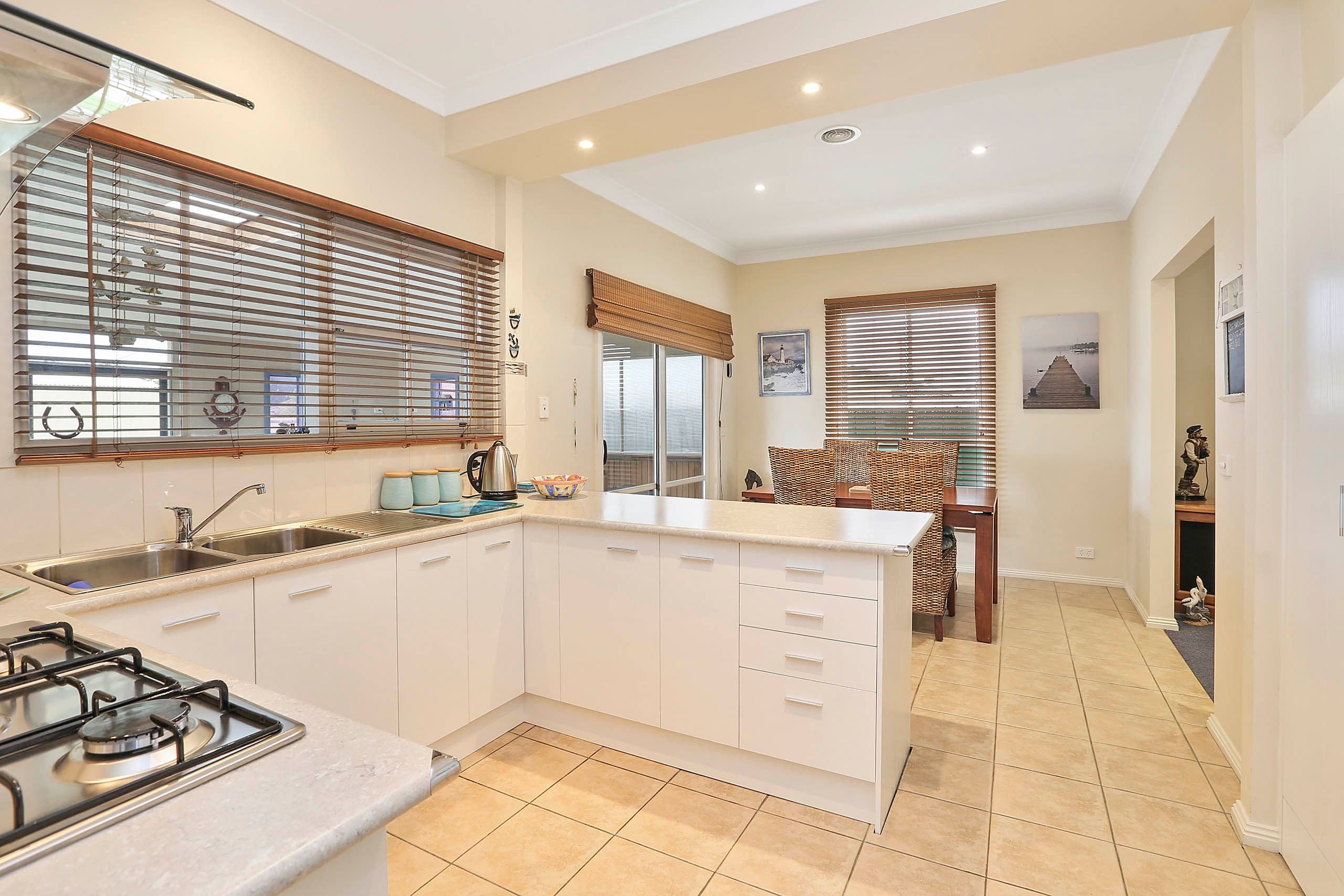 102 Thompson Road, North Geelong VIC 3215, North Geelong - Thumbnail 8