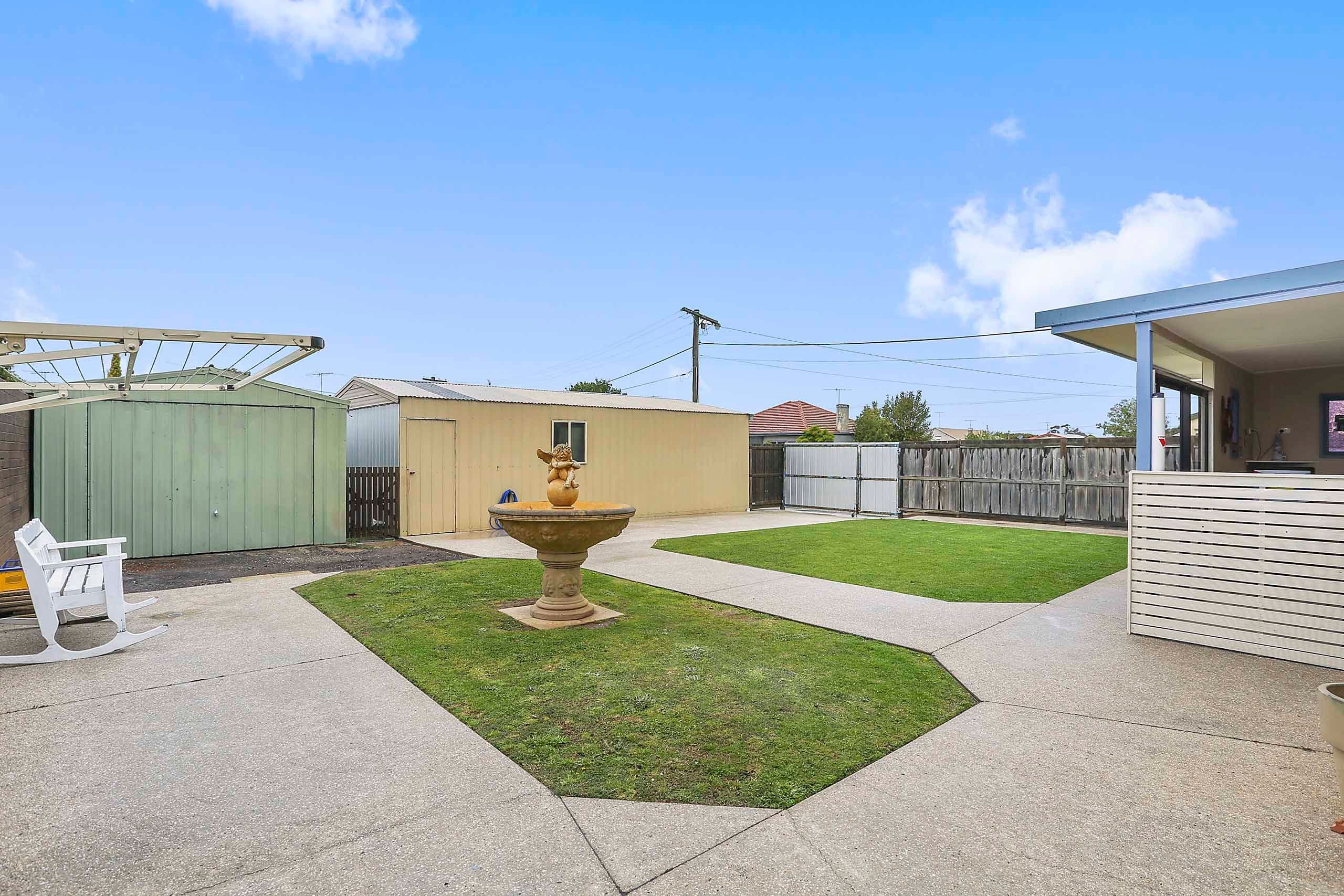102 Thompson Road, North Geelong VIC 3215, North Geelong - Thumbnail 3