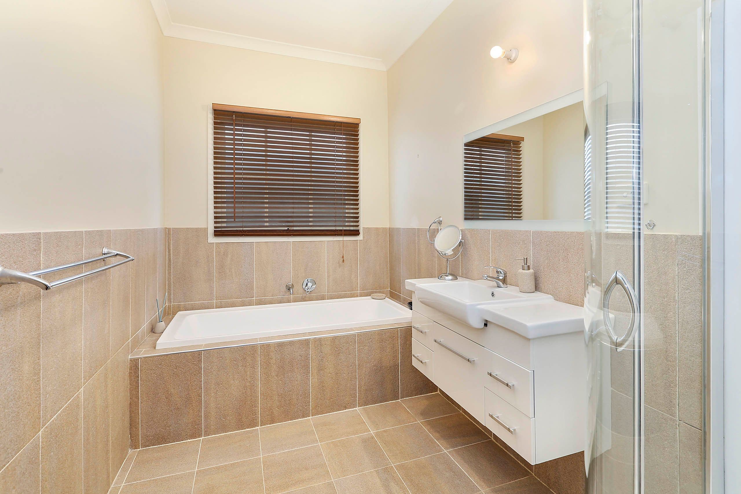 102 Thompson Road, North Geelong VIC 3215, North Geelong - Thumbnail 5