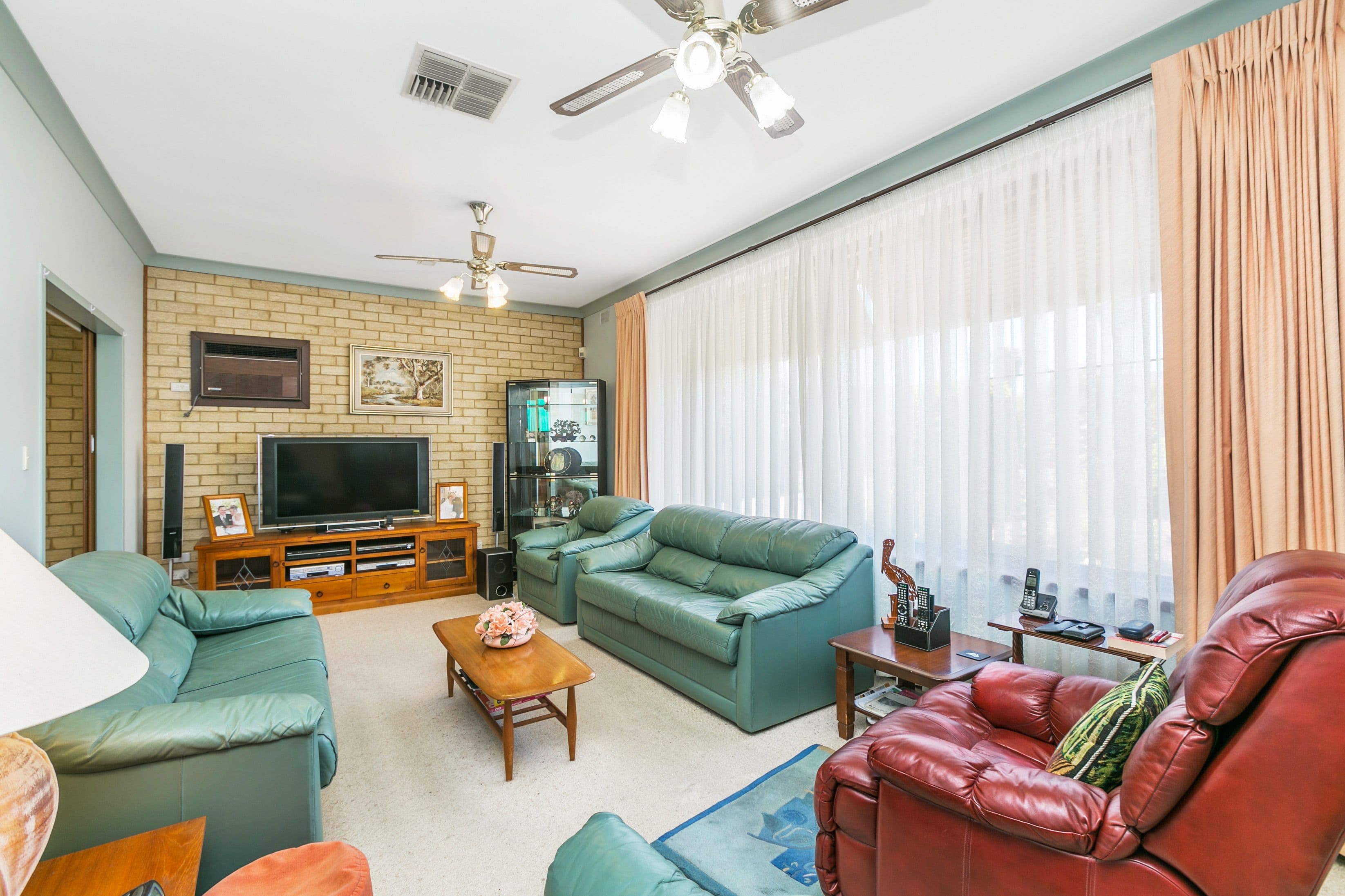 3 Salisbury Avenue, Morphett Vale SA 5162, Morphett Vale - Thumbnail 3
