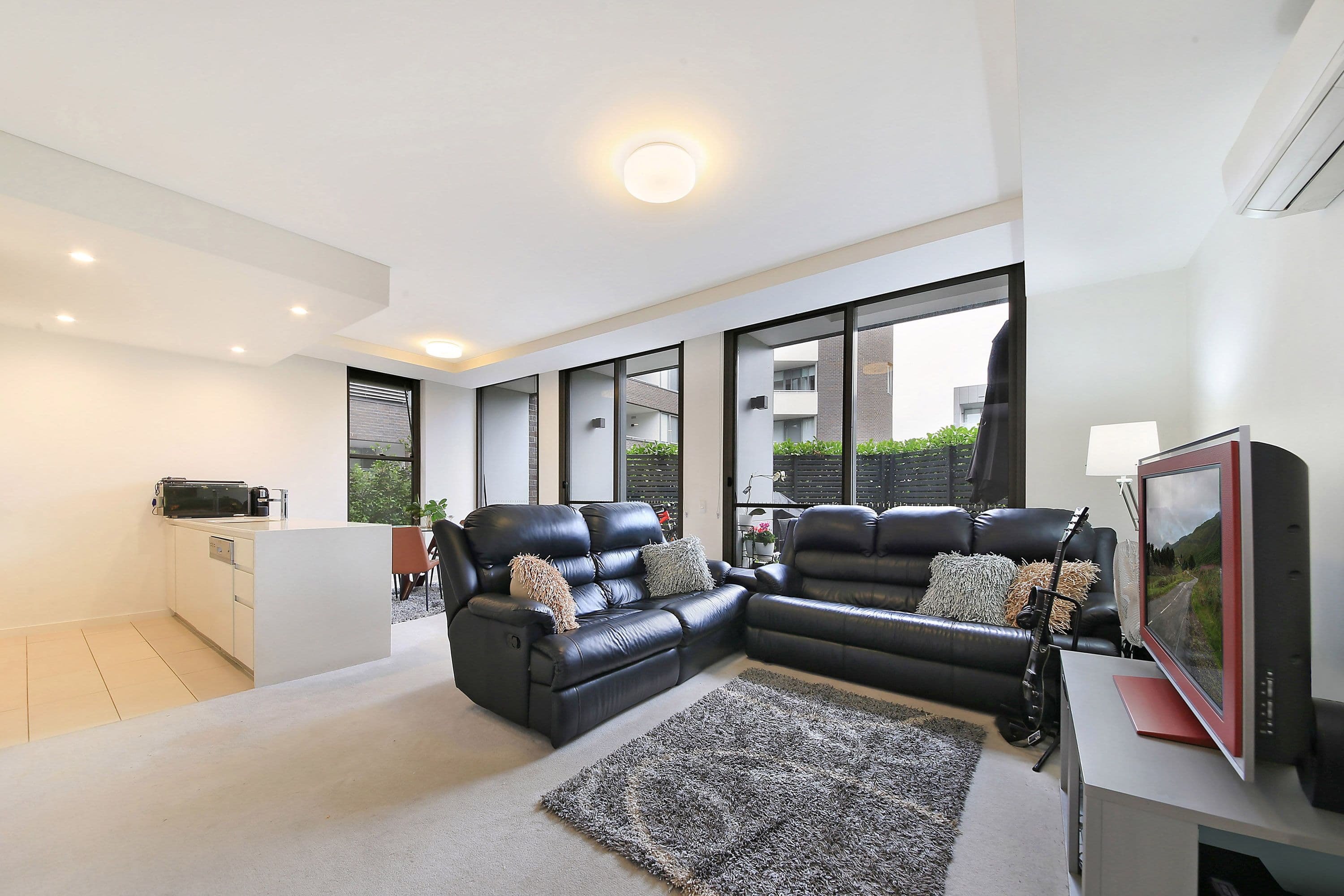 16 Savona Drive, Wentworth Point NSW 2127, Wentworth Point - Thumbnail 4