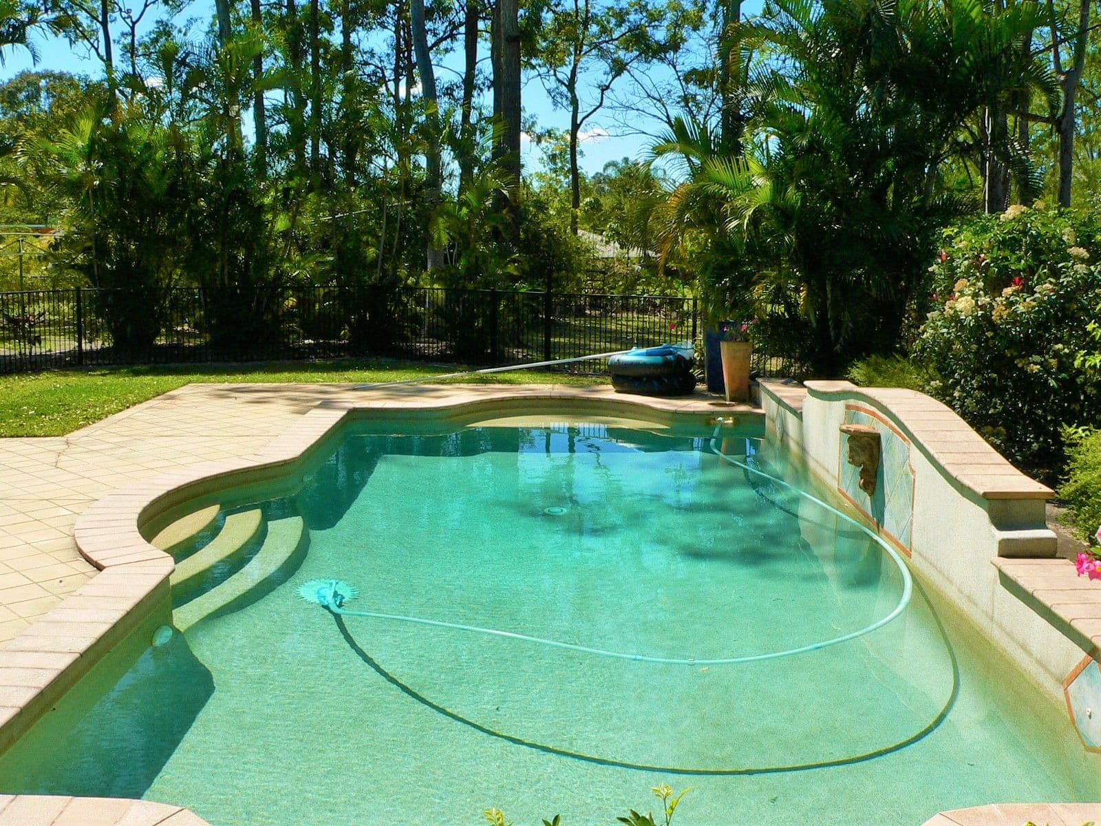 4 Nymboida Court, Helensvale QLD 4212, Helensvale - Image 1