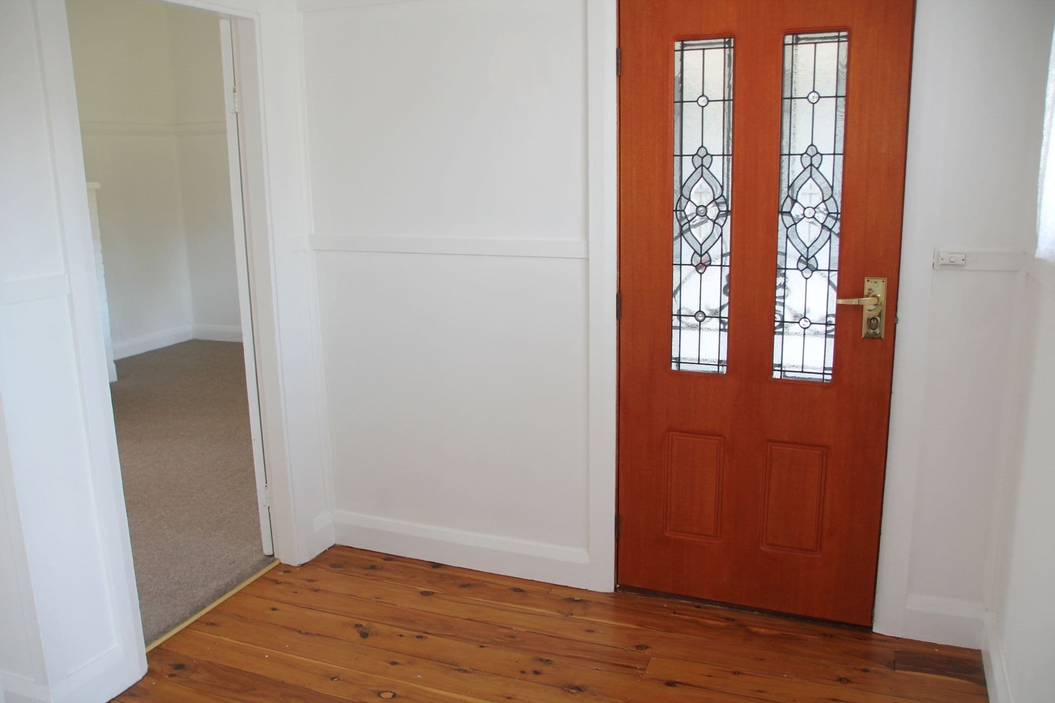 8 Fontenoy Street, Young - Thumbnail 5