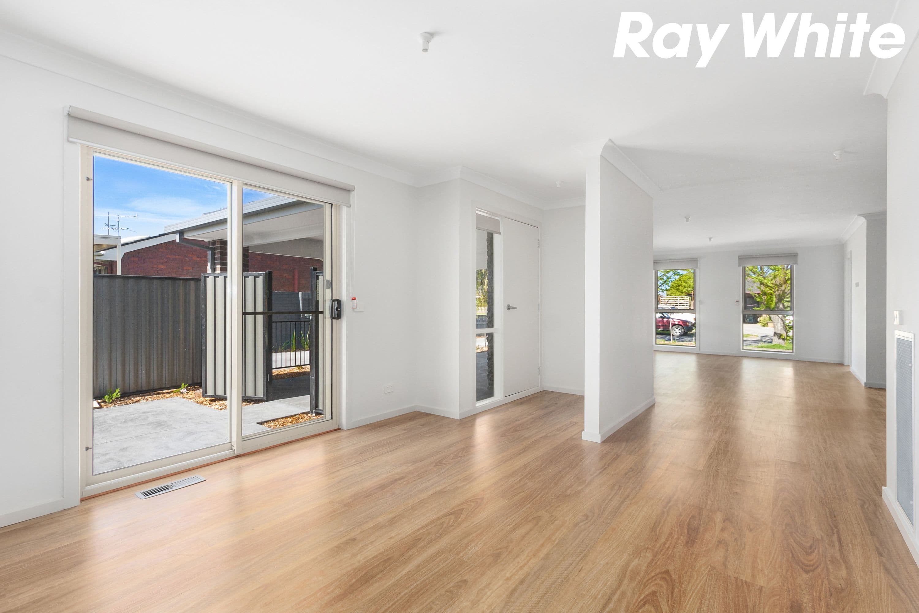 9 Rosalie Court, Pakenham VIC 3810, Pakenham - Thumbnail 2