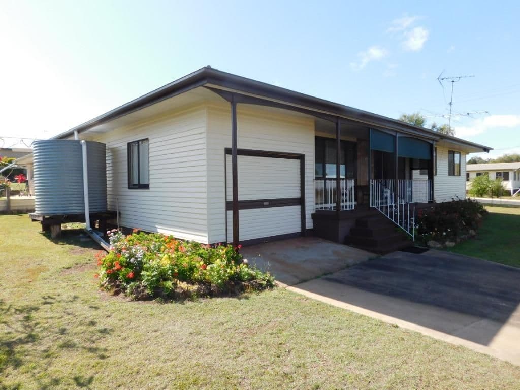 11 Gladys Street, Blackbutt QLD 4314, Blackbutt - Thumbnail 2