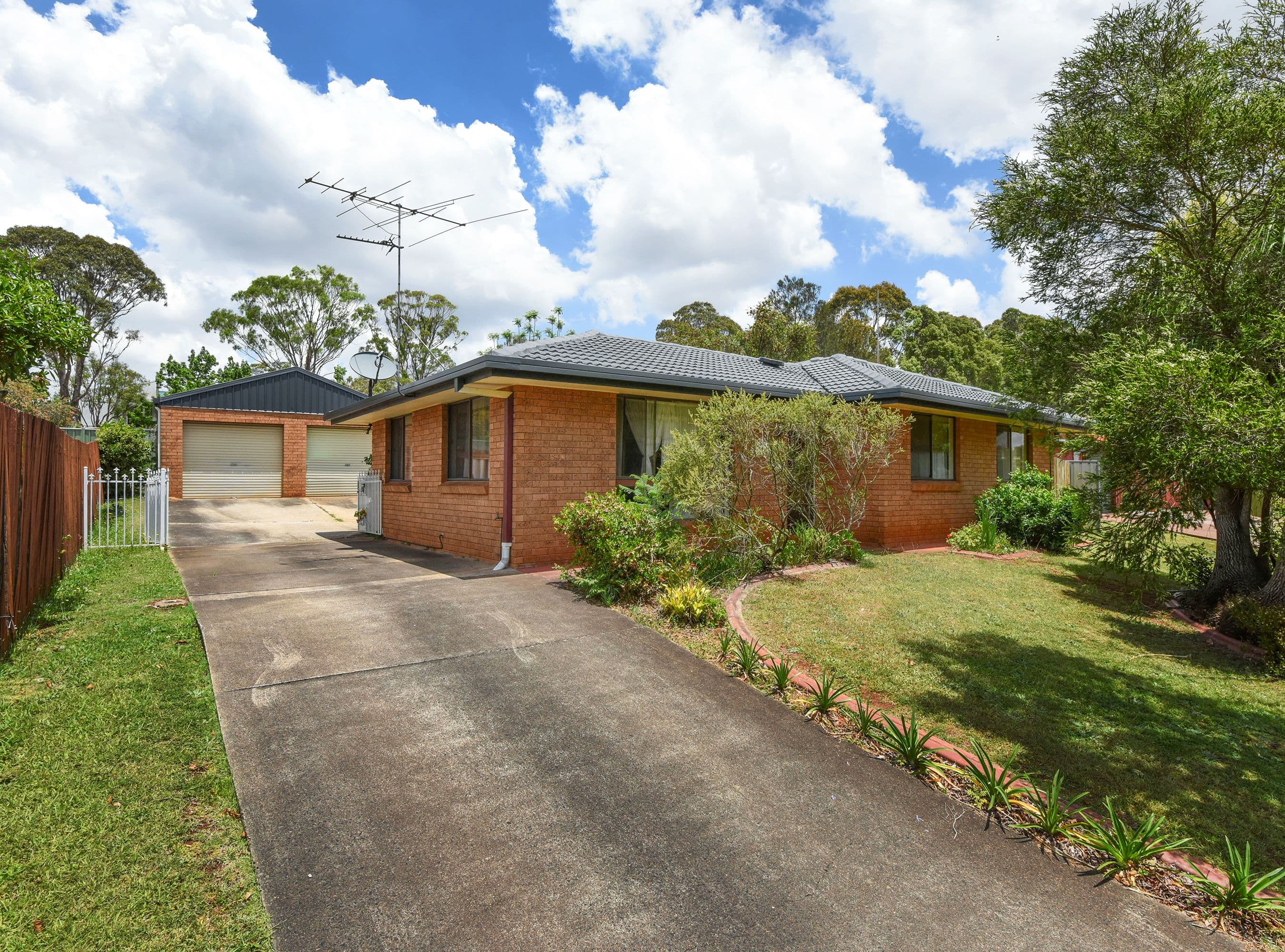 8 Champagne Crescent, Wilsonton Heights QLD 4350, Wilsonton Heights - Image 1