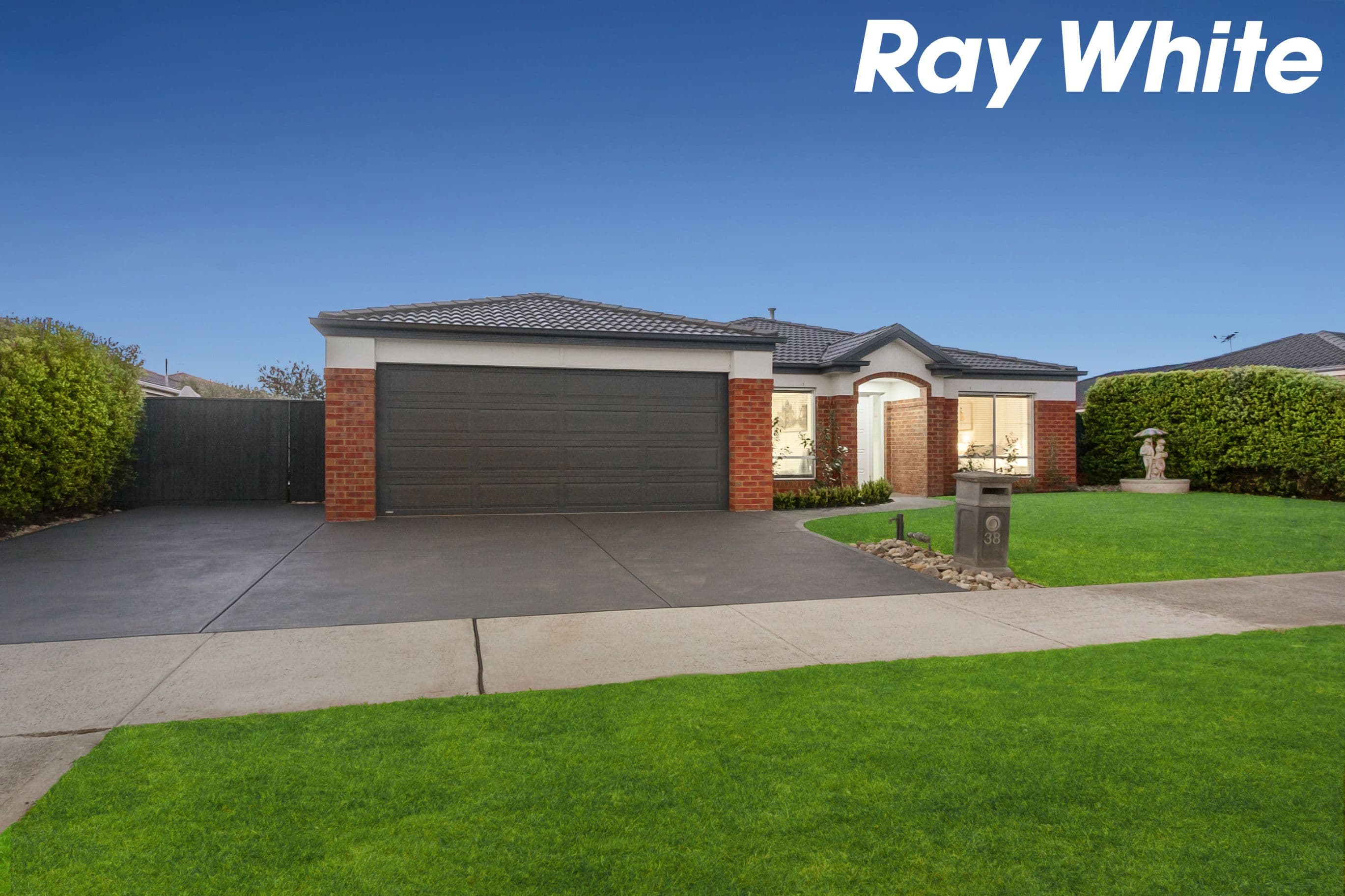 38 Honeyeater Way, Pakenham VIC 3810, Pakenham - Image 1