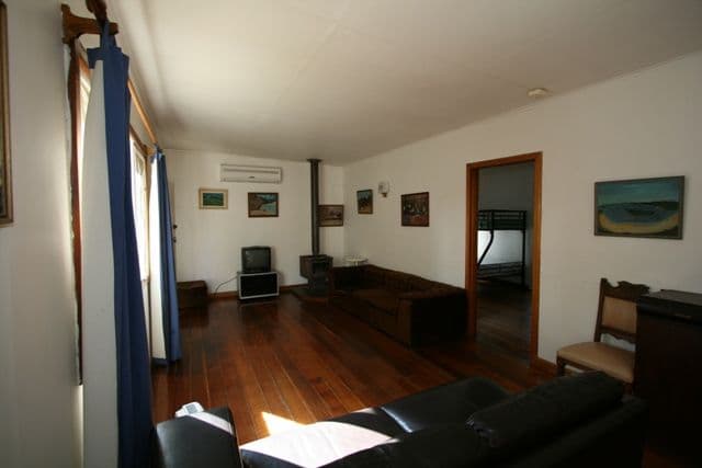 4 Silverleaves Avenue, Silverleaves VIC 3922, Silverleaves - Thumbnail 2