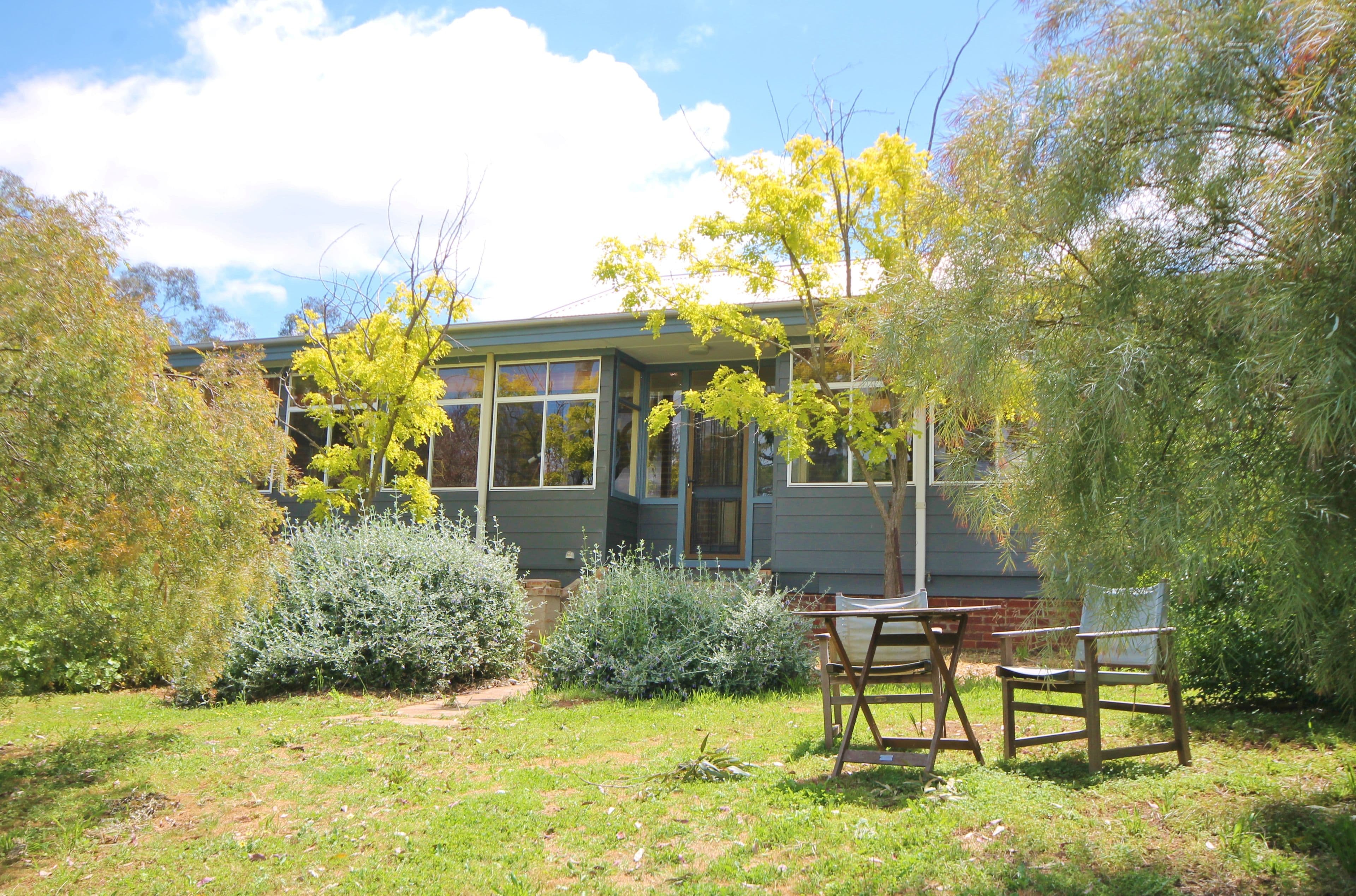 5 Fontenoy Street, Young - Thumbnail 2