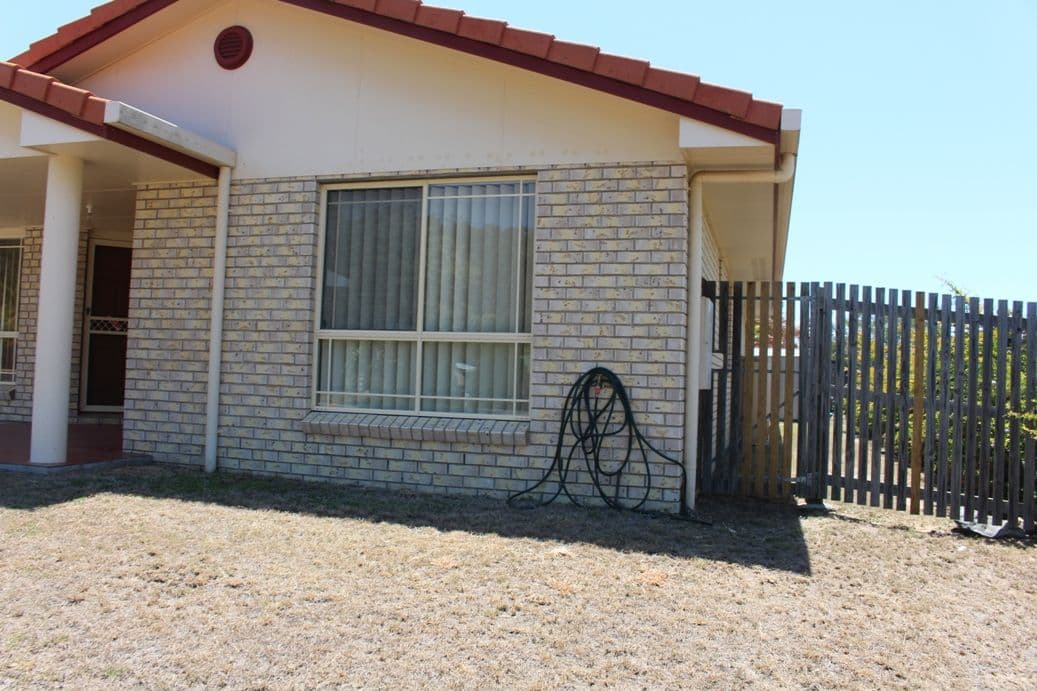 16 Jarrah Drive, Boyne Island QLD 4680, Boyne Island - Thumbnail 2