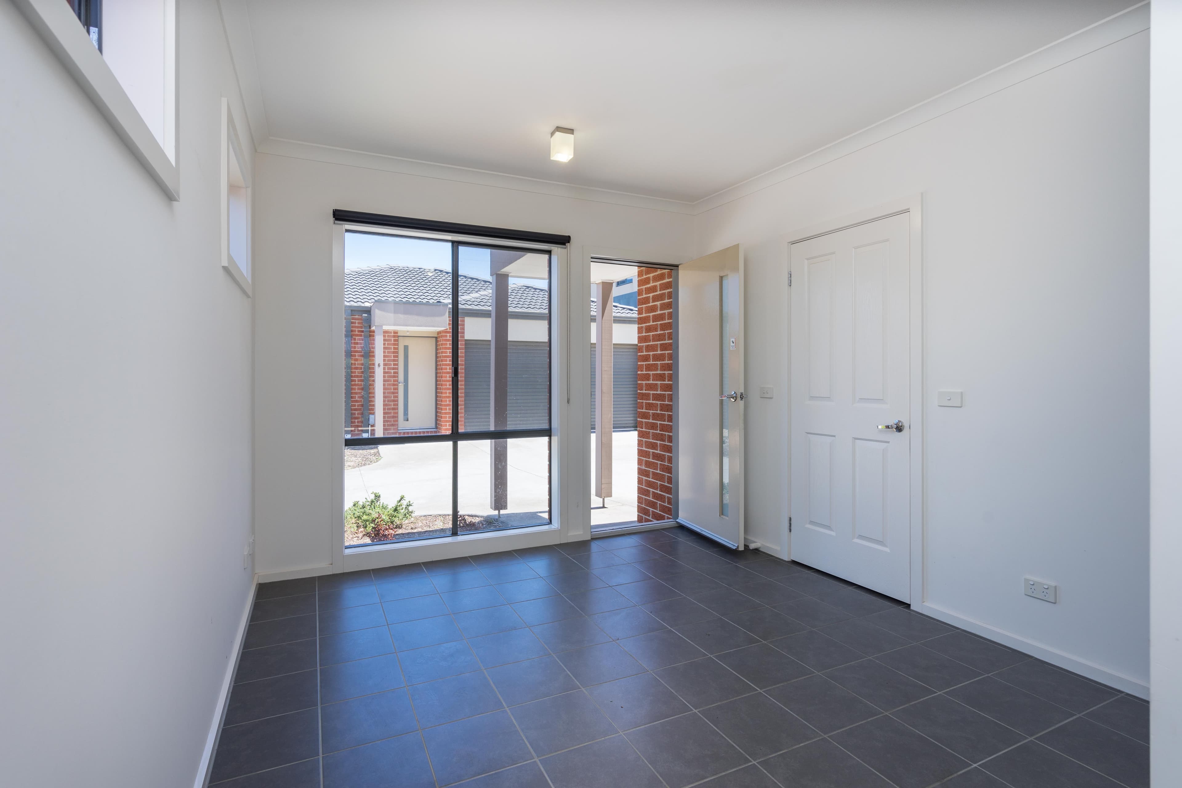48 Broderick Road, Carrum Downs VIC 3201, Carrum Downs - Thumbnail 3