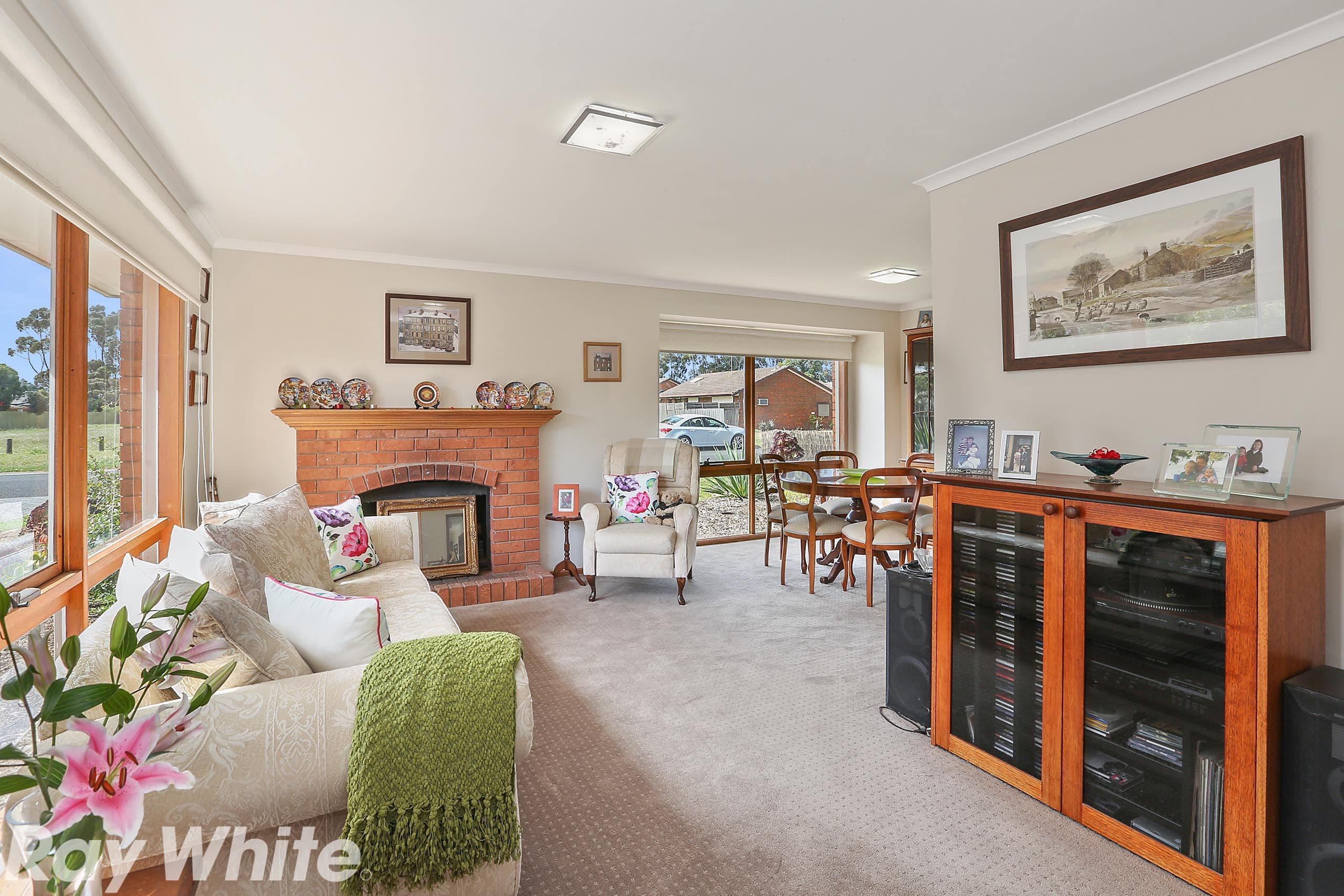 24 Brunel Close, Lara VIC 3212, Lara - Thumbnail 2