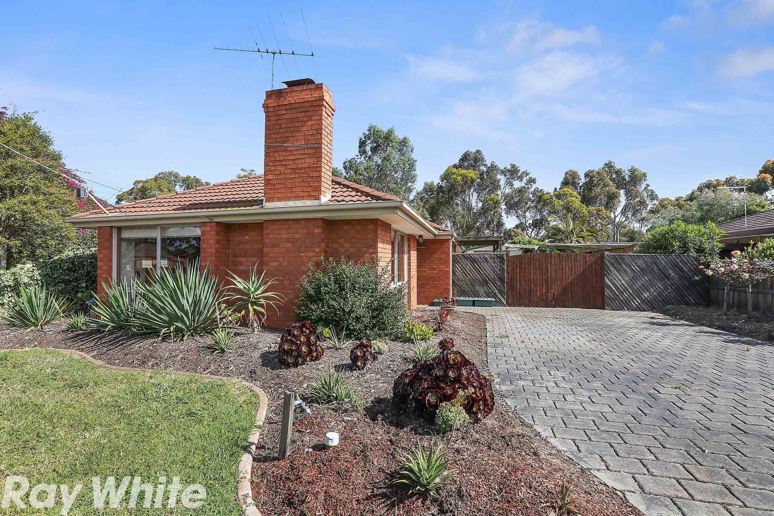 24 Brunel Close, Lara VIC 3212, Lara - Image 1