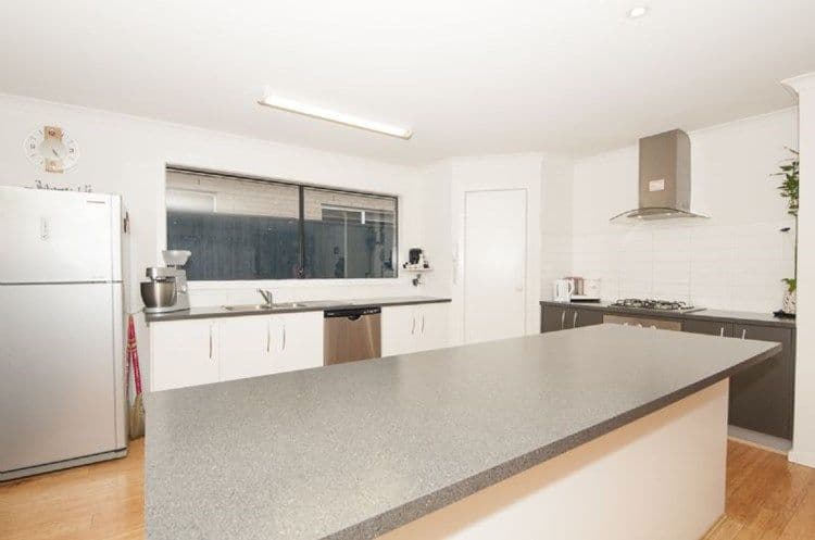 3 Jezwing Avenue, South Morang VIC 3752, South Morang - Thumbnail 2