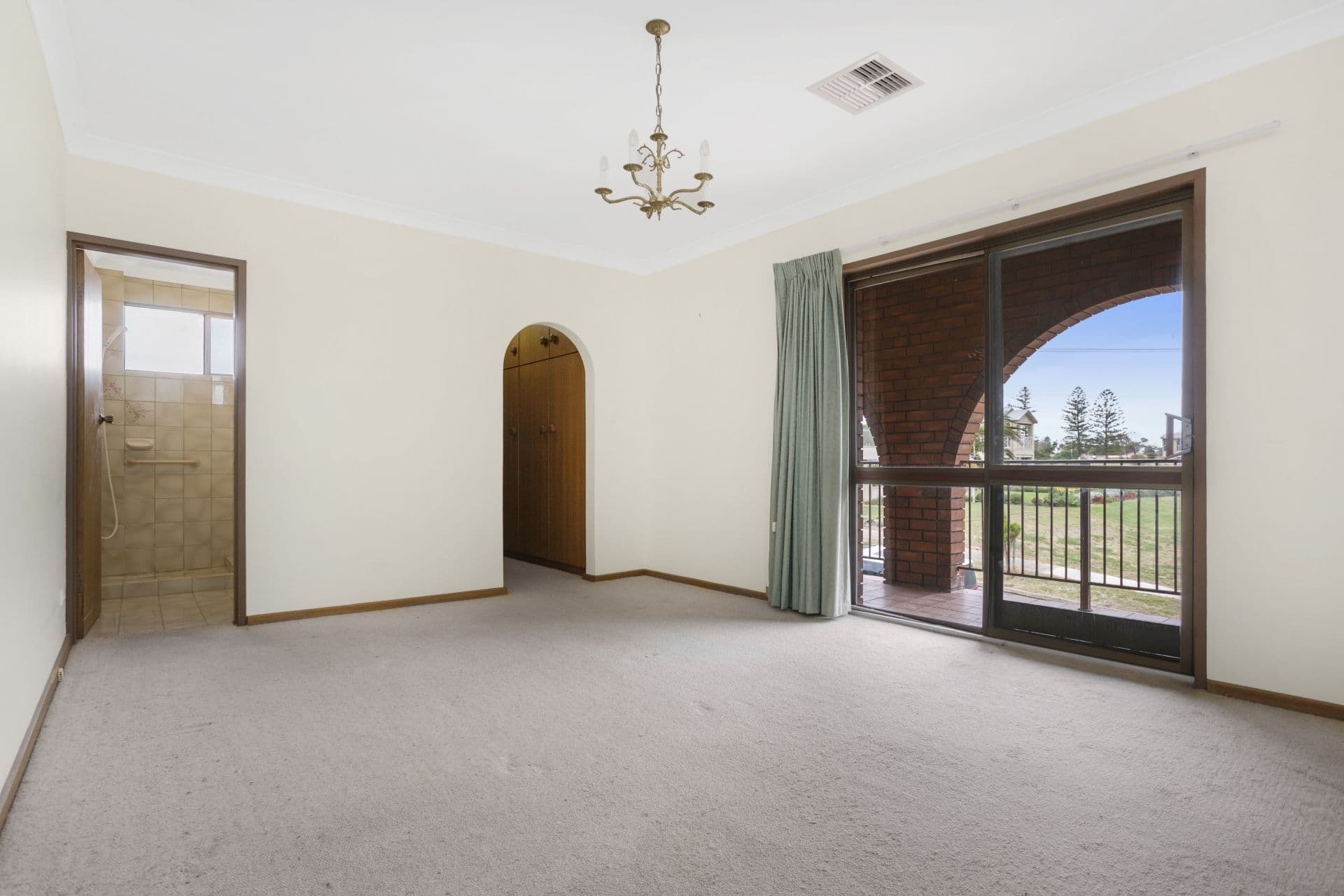 318 Lady Gowrie Drive, Taperoo SA 5017, Taperoo - Thumbnail 7