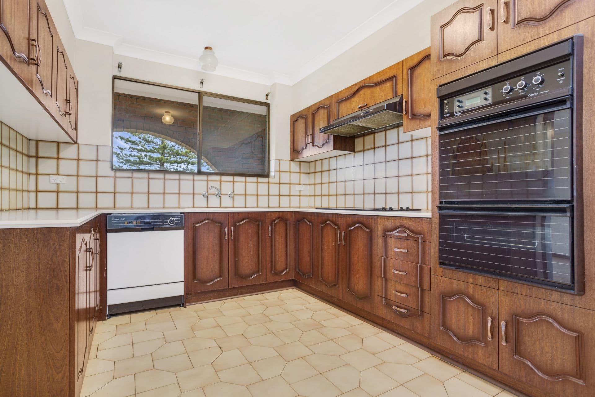 318 Lady Gowrie Drive, Taperoo SA 5017, Taperoo - Thumbnail 6