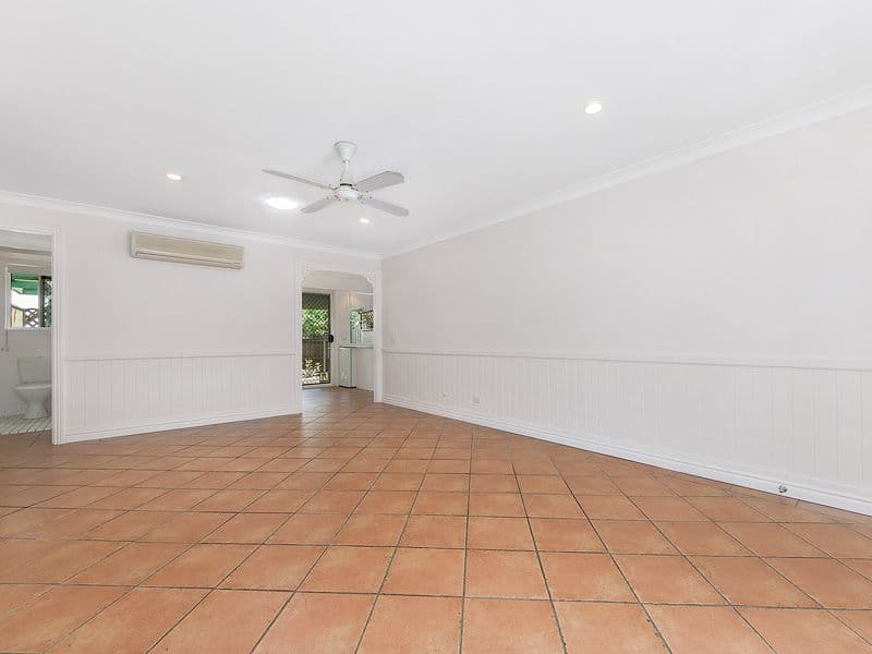 6 Paramount Place, Oxenford QLD 4210, Oxenford - Thumbnail 5