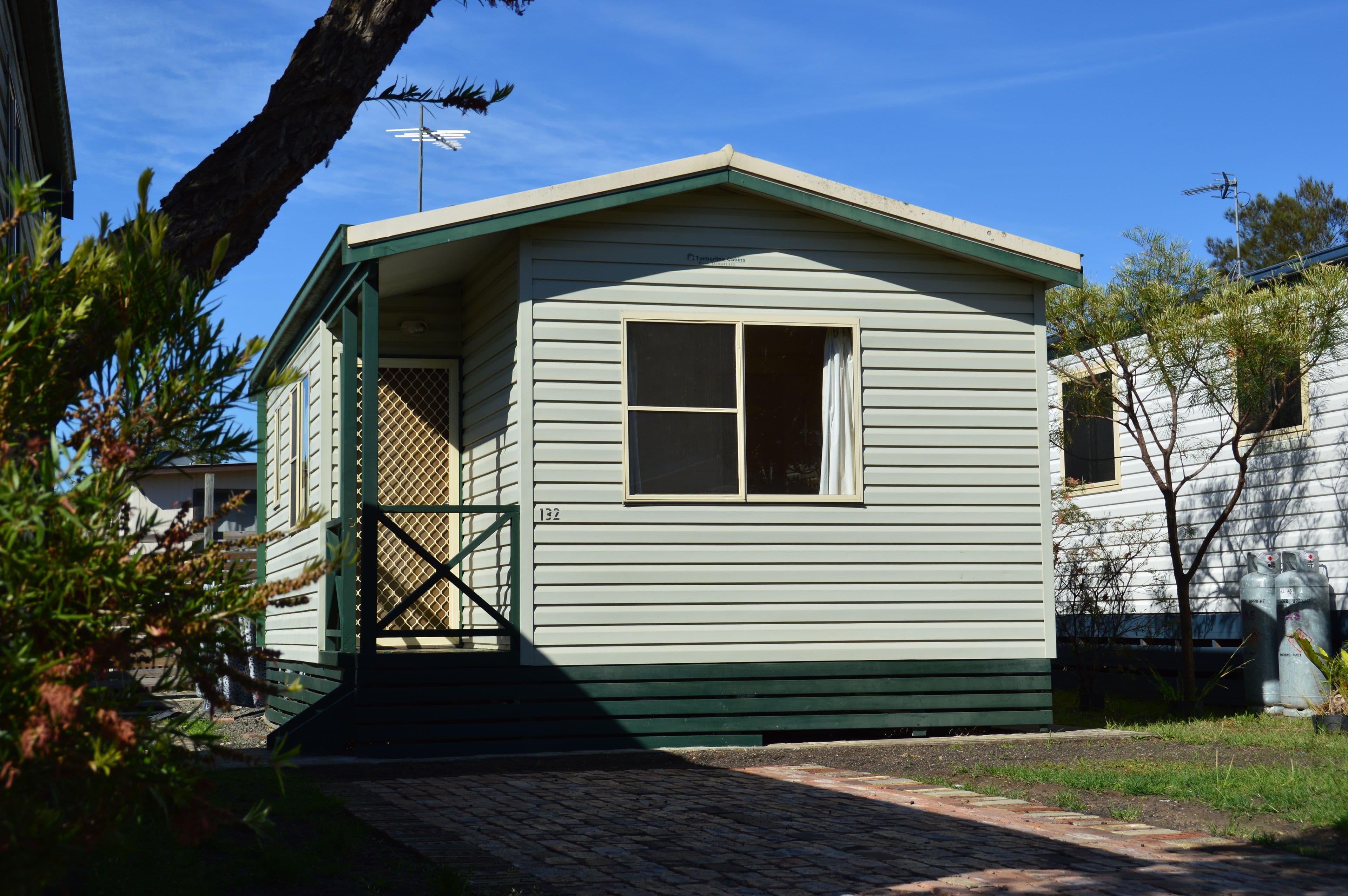 4 Woodrow Place, Figtree - Image 1