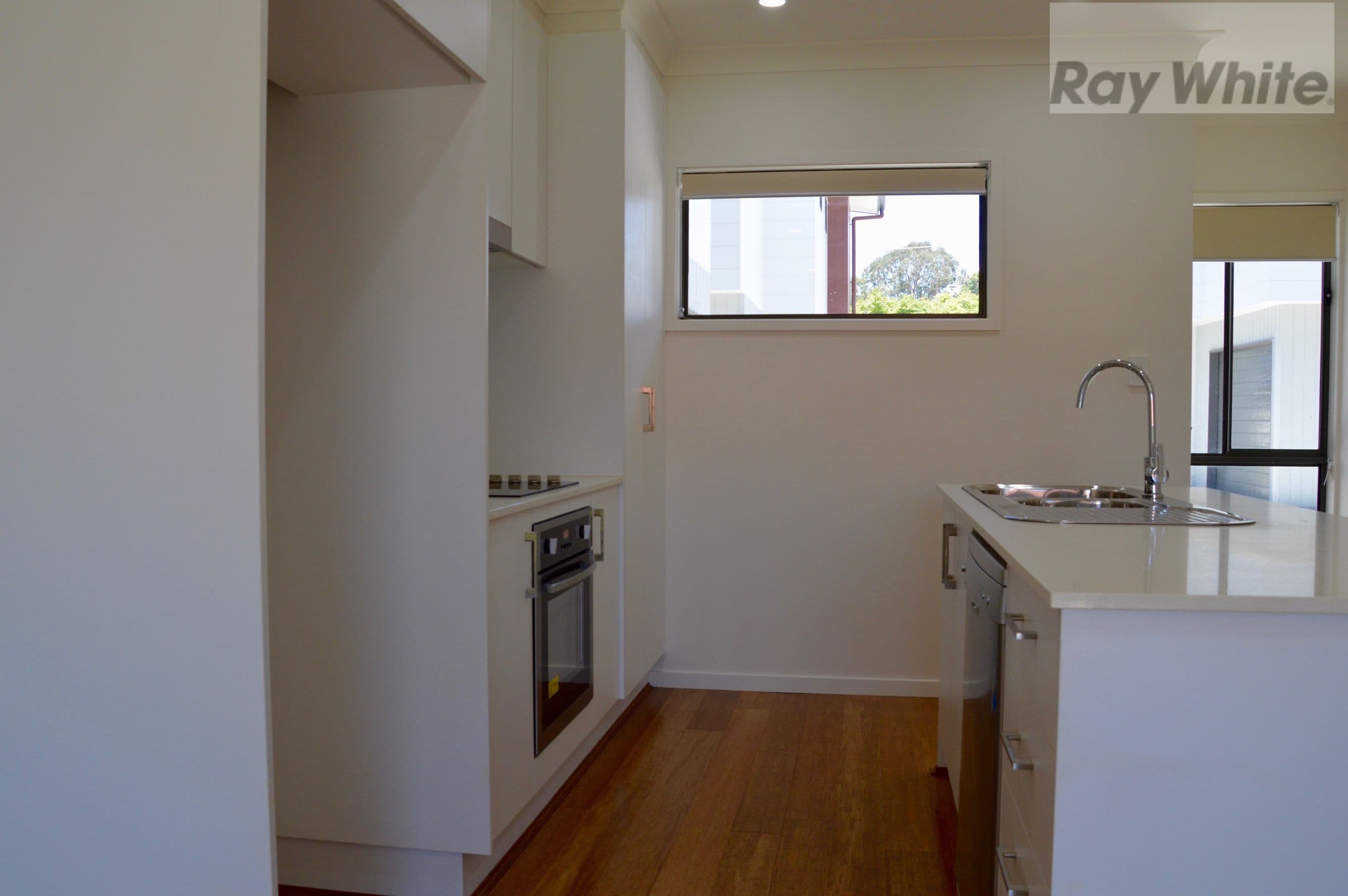 7 Worthing Street, Wynnum QLD 4178, Wynnum - Thumbnail 5