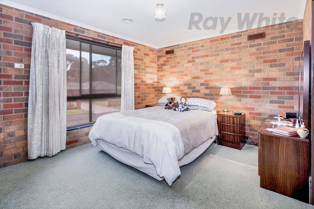 5 Hermitage Avenue, Mount Clear  Victoria  3350, Australia, Mount Clear - Thumbnail 7